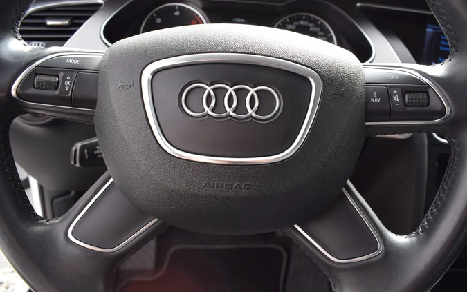 Audi A4 cena 45800 przebieg: 234193, rok produkcji 2015 z Chełmża małe 529